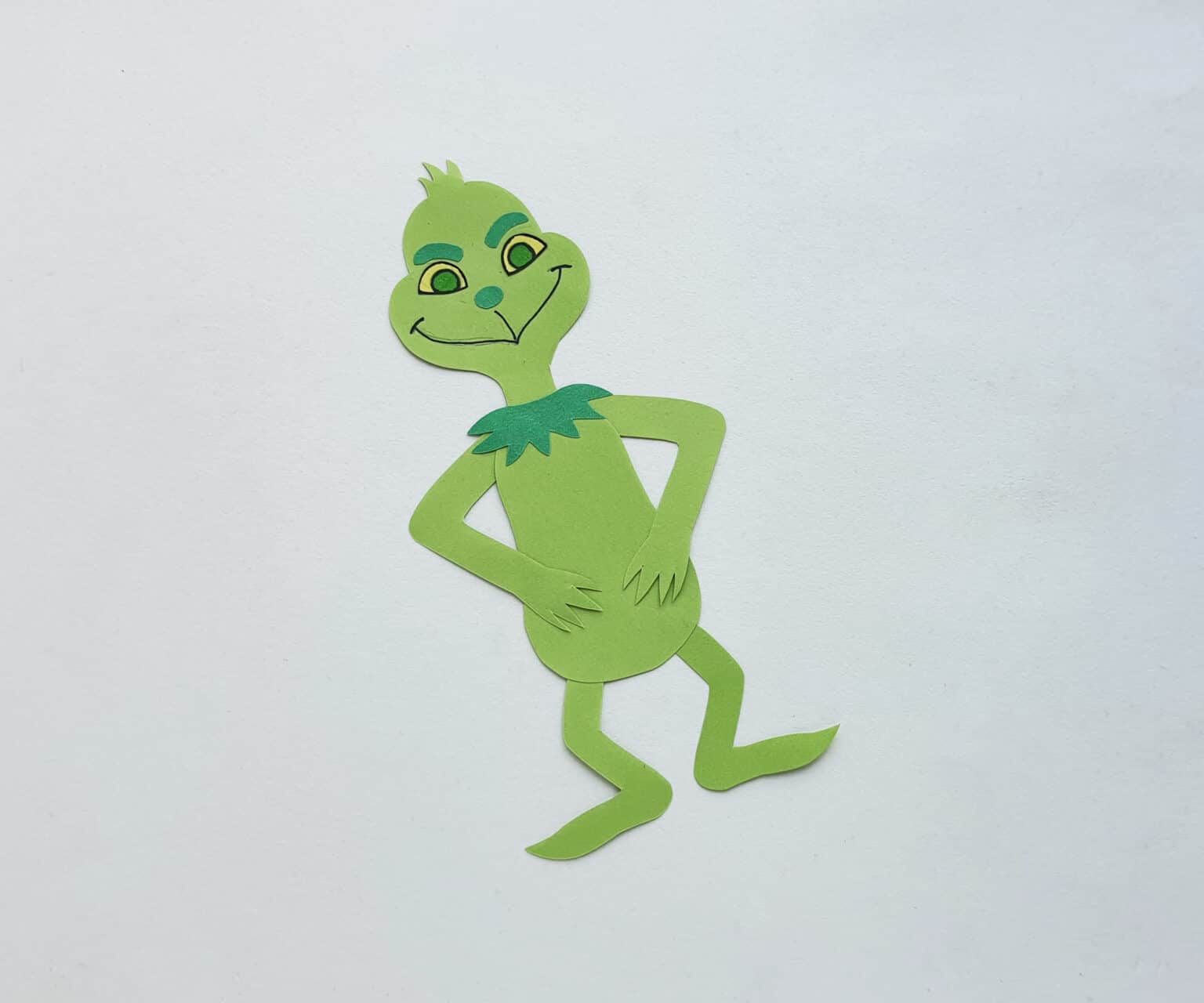 Free printable Grinch Bookmark. Easy and adaptable Because Mom Says