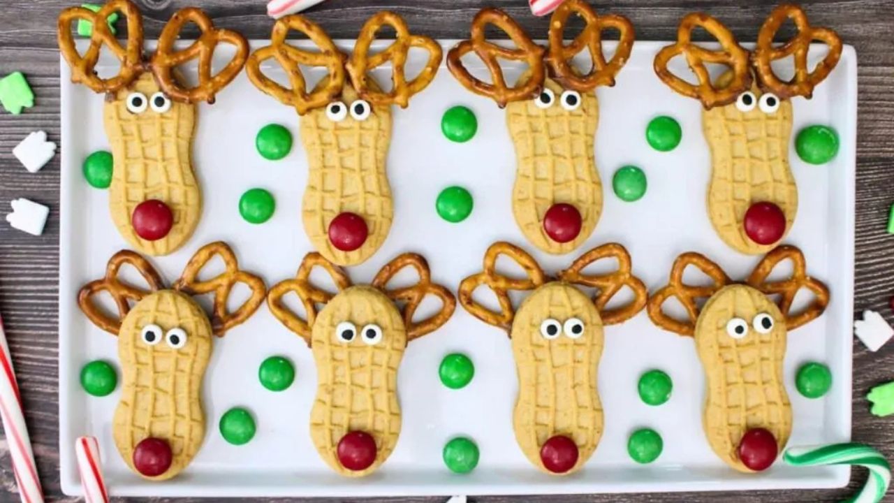 Nutter Butter Reindeer No Bake Christmas Cookie Recipe!
