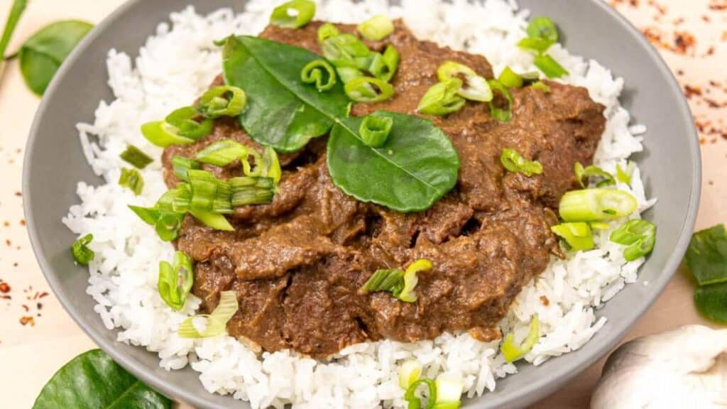 Slow Cooker Beef Rendang