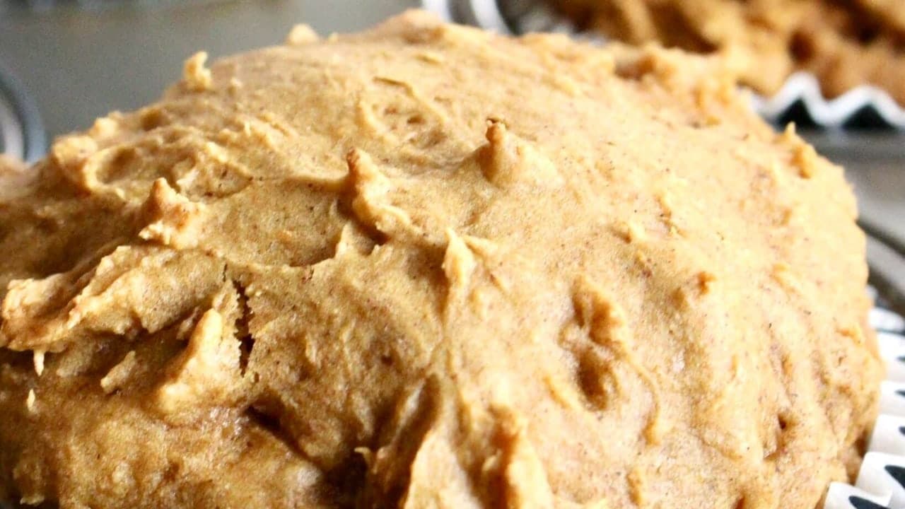 2 Ingredient pumpkin muffins