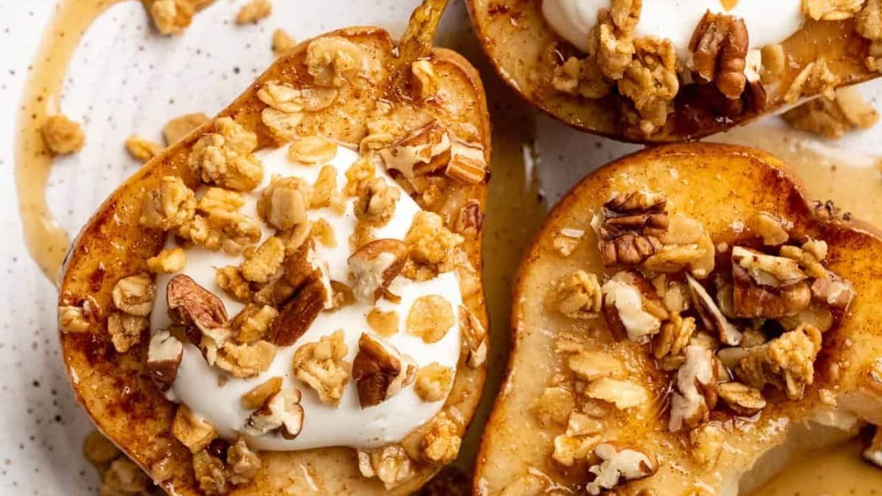Cinnamon Baked Pears (Vegan)